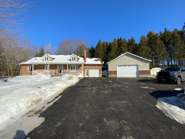 1211 Lacroix RD, Clarence-rockland, ON K0A 2A0