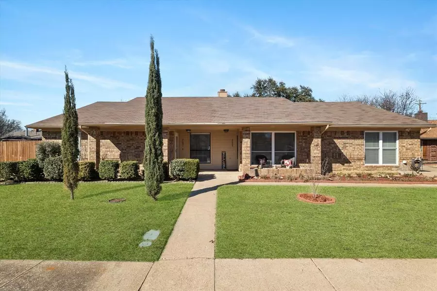 2601 Dalewood Court, Bedford, TX 76022