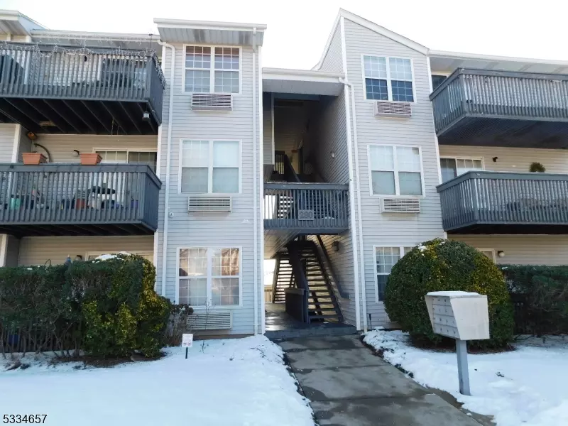 280 Kipp St #3D, Hackensack City, NJ 07601