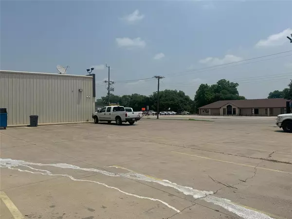 De Leon, TX 76444,800 N Texas Street