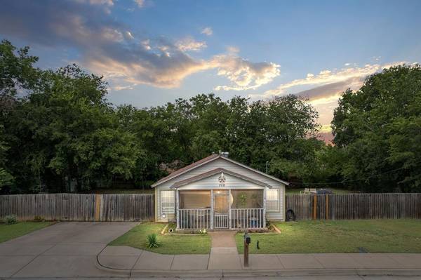 308 Short Street, Mansfield, TX 76063