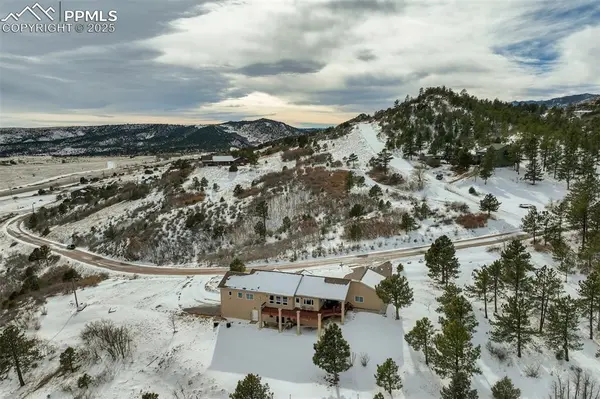 Colorado Springs, CO 80926,990 Glenrock DR