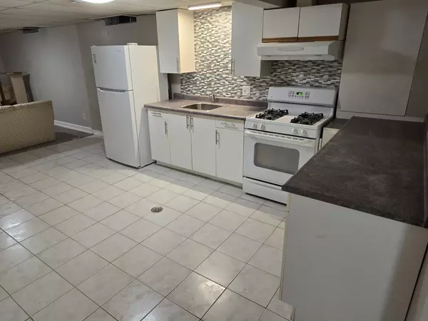 Whitby, ON L1N 7Y3,99 Rice DR #Basement