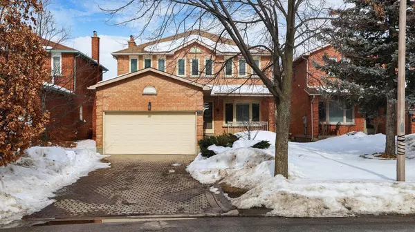 26 Dicarlo DR, Vaughan, ON L6A 1K4