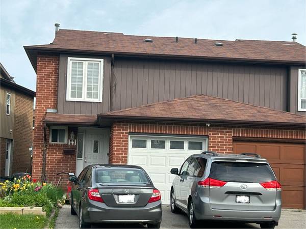 141 Risebrough Circuit, Markham, ON L3R 3E2