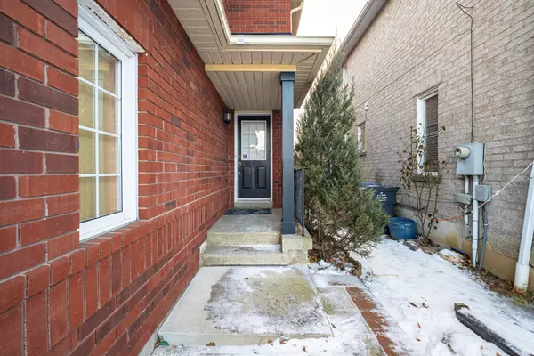 Mississauga, ON L5V 2N2,5410 Sweetgrass Gate