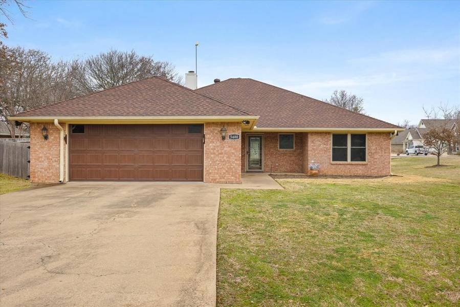 5400 Corto Drive, Granbury, TX 76049