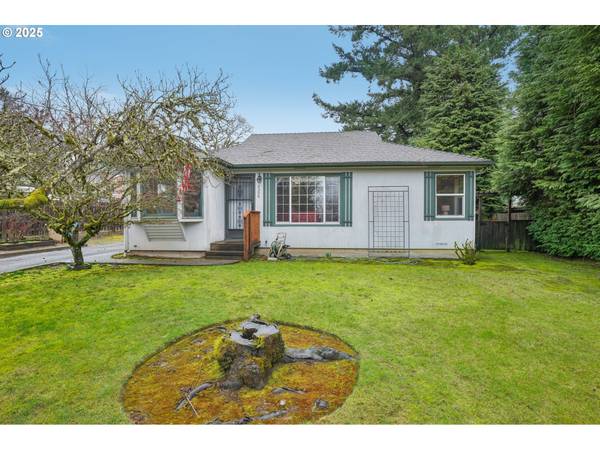 4206 SE RISLEY AVE, Milwaukie, OR 97267