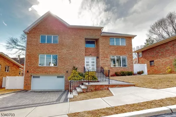 30 Cortland Pl, Cliffside Park Boro, NJ 07010