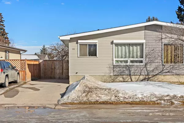 31 Overdown DR, Red Deer, AB T4N5C9