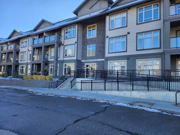 25 Aspenmont HTS SW #318, Calgary, AB T3H 0E4