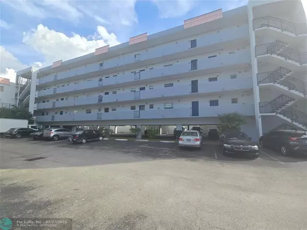 Plantation, FL 33313,7541 NW 16th St  #1408