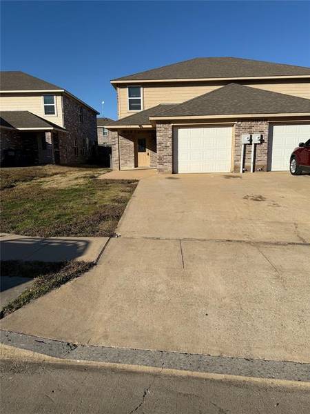 812 Parkplace Ridge, Princeton, TX 75407