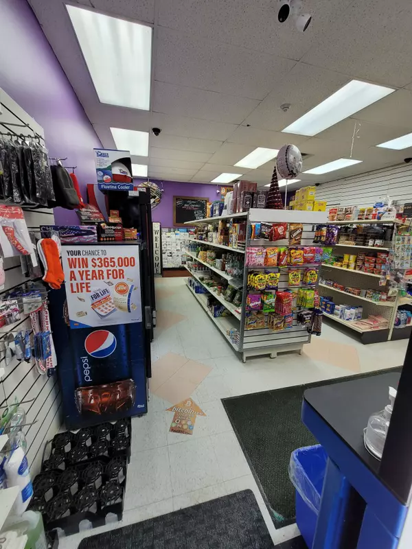 Vaughan, ON L6A 3Y5,9833 Keele ST