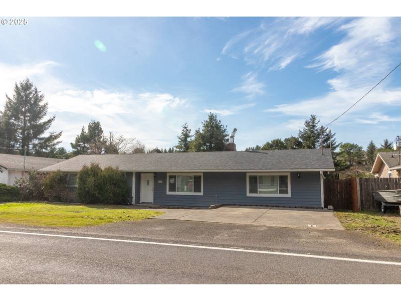 3225 MUNSEL LAKE RD, Florence, OR 97439