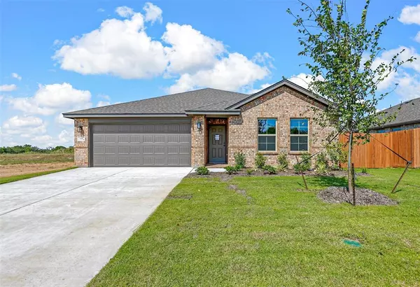 1401 Quail Creek Drive, Cleburne, TX 76033