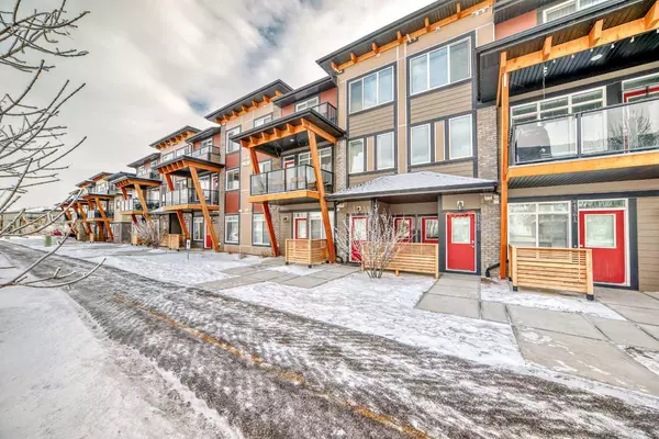 Calgary, AB T3M 3A7,4365 Seton DR Southeast