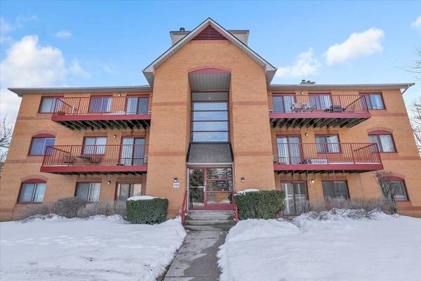 1502 Pilgrims WAY #413, Oakville, ON L6M 3G9