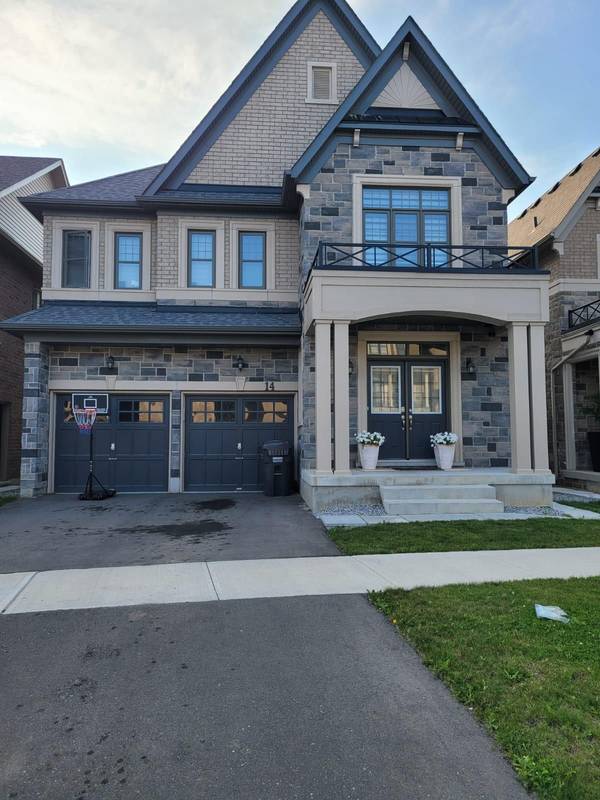 14 Wainwright DR, Brampton, ON L7A 4Y6