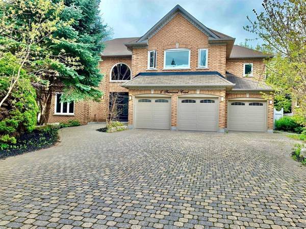 6 Fernwood CT, Richmond Hill, ON L4B 3C2