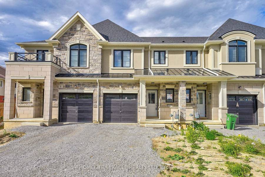 7 Genoa DR, Hamilton, ON L9B 0K1