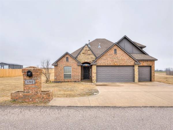 1202 Ella Drive, Tuttle, OK 73089