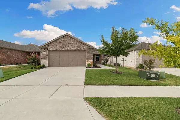 1252 Revolution Drive, Little Elm, TX 76227