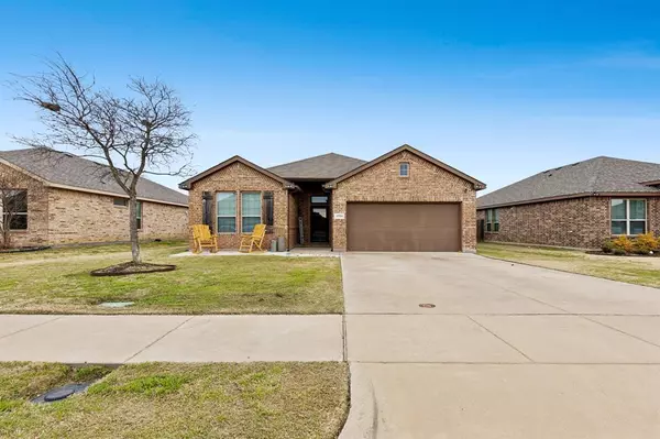 1722 Cross Creek Lane, Cleburne, TX 76033