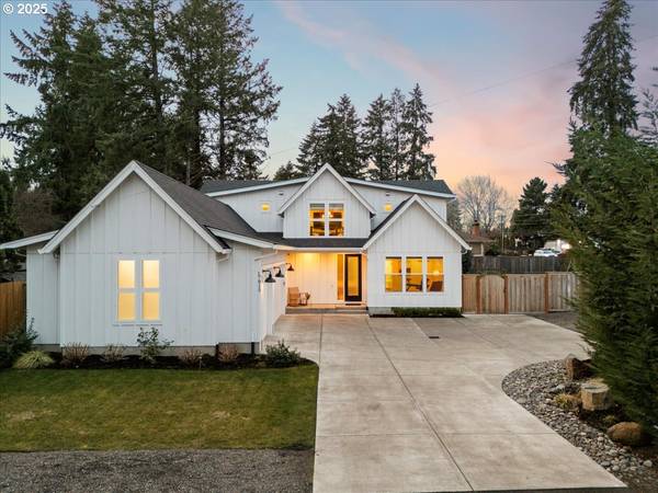 17815 PILKINGTON RD, Lake Oswego, OR 97035