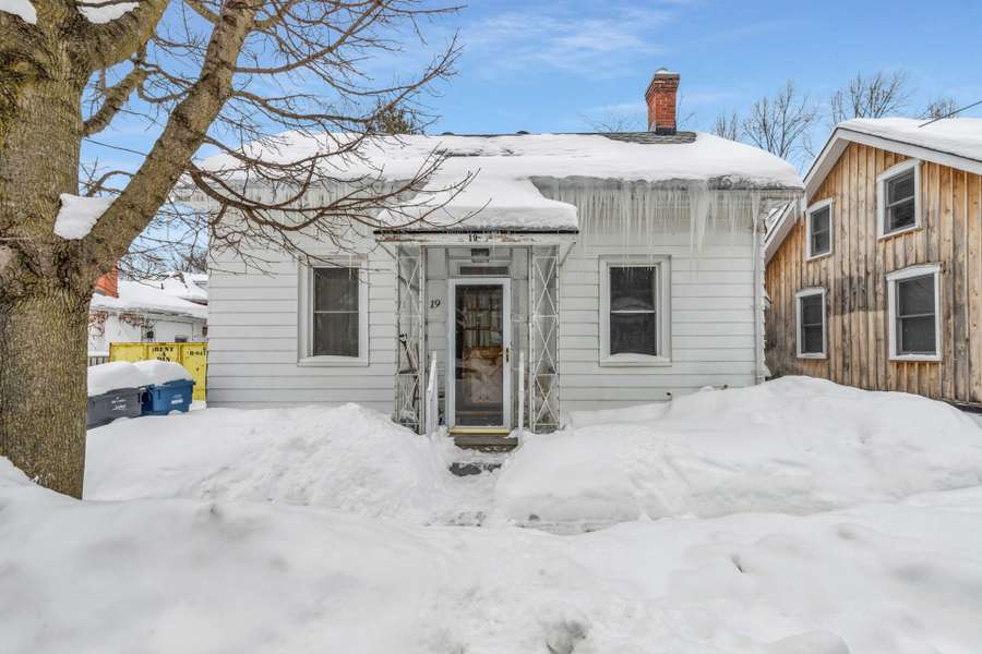 19 Charles ST, Guelph, ON N1H 2E2