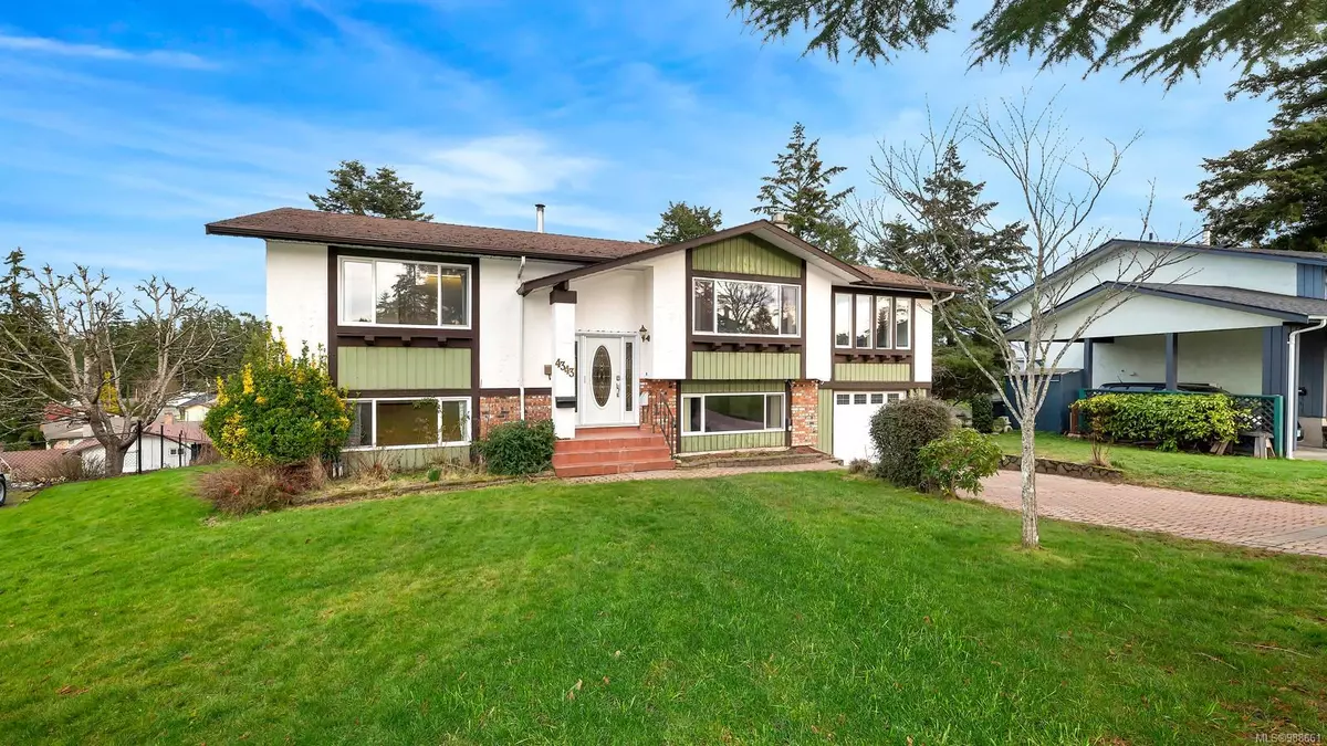 Saanich, BC V8Z 4Z6,4343 Ridgewood Cres