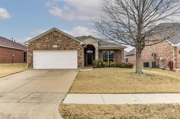 7806 Roswell Court,  Arlington,  TX 76002