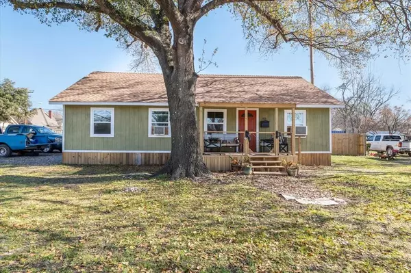 501 4TH Street,  Hubbard,  TX 76648