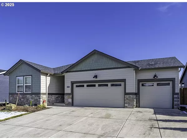 1928 HANNAH LN, Medford, OR 97504