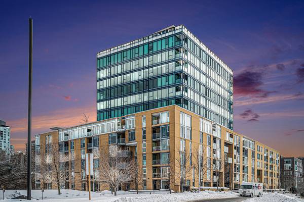 250 Lett ST #906, West Centre Town, ON K1R 0A8