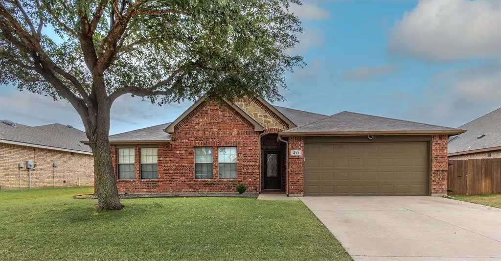 433 Foxcraft Drive, Fort Worth, TX 76131