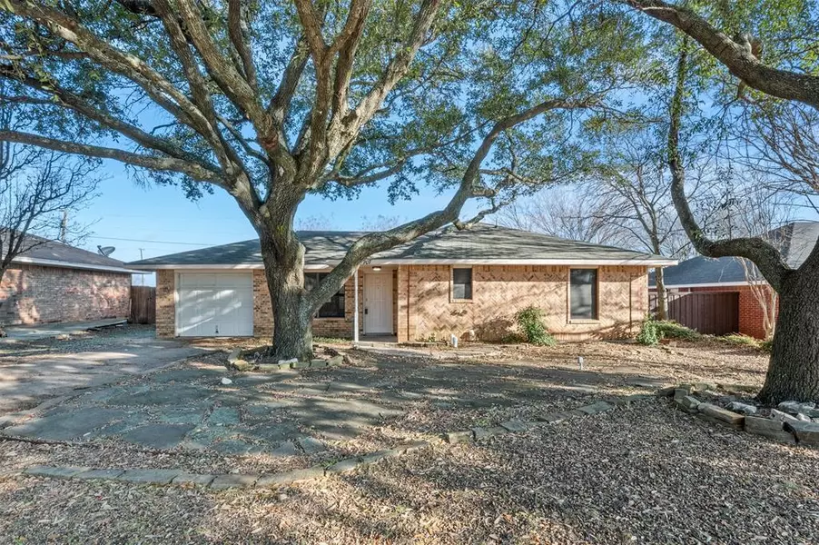 707 E Avenue F, Midlothian, TX 76065