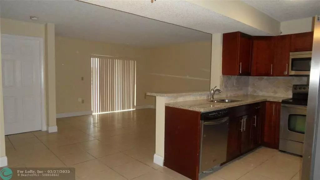 351 Palm Way  #201, Pembroke Pines, FL 33025