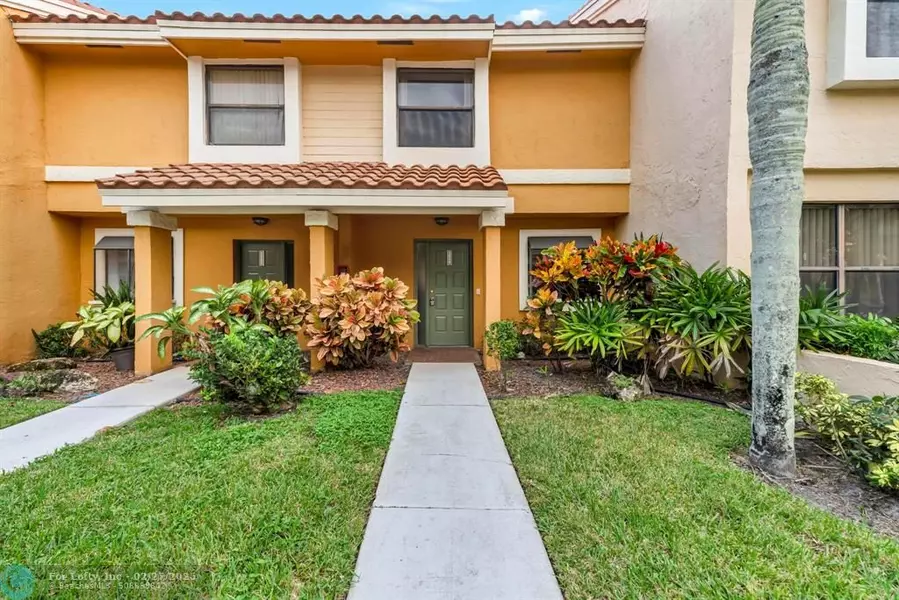 3694 Coral Tree Cir  #3694, Coconut Creek, FL 33073