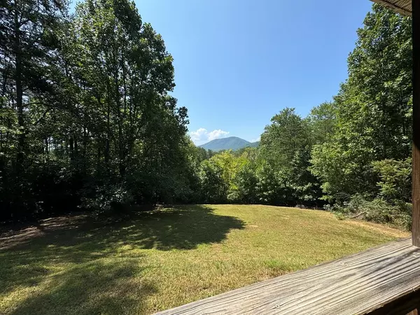 Hayesville, NC 28904,73 Petticoat Junction