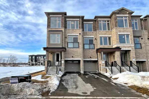 28 Tennant CIR, Vaughan, ON L4H 5L5