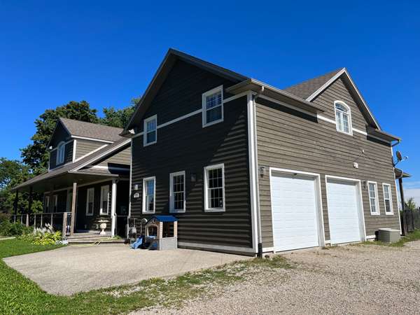 35 Peel ST W #Loft, Mapleton, ON N0B 1A0