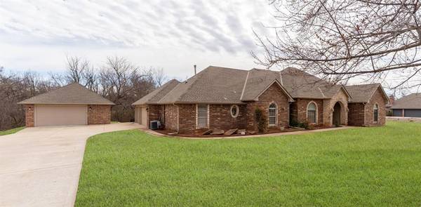 2404 Mission Ridge Drive, Edmond, OK 73025