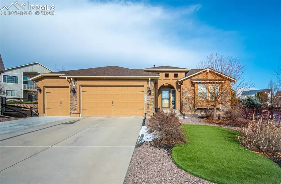 6551 Forest Thorn CT, Colorado Springs, CO 80927