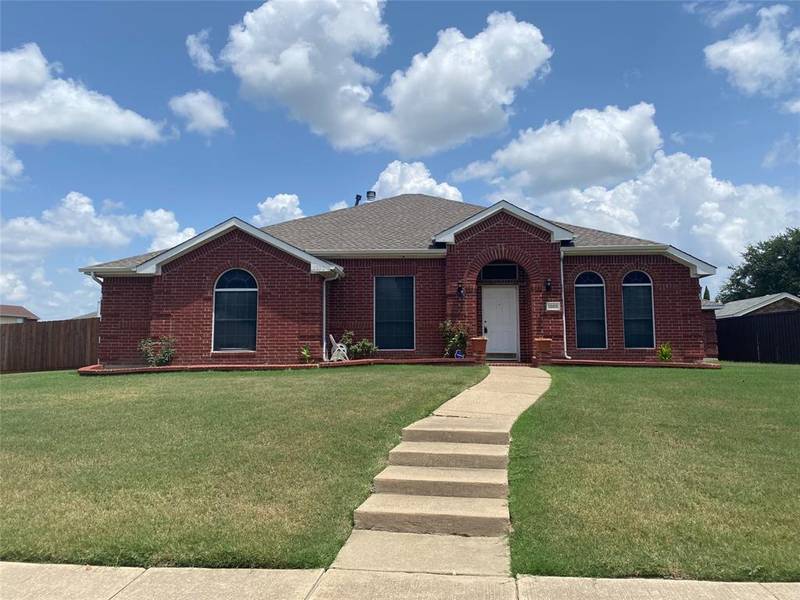 1202 Creek Valley Road, Mesquite, TX 75181