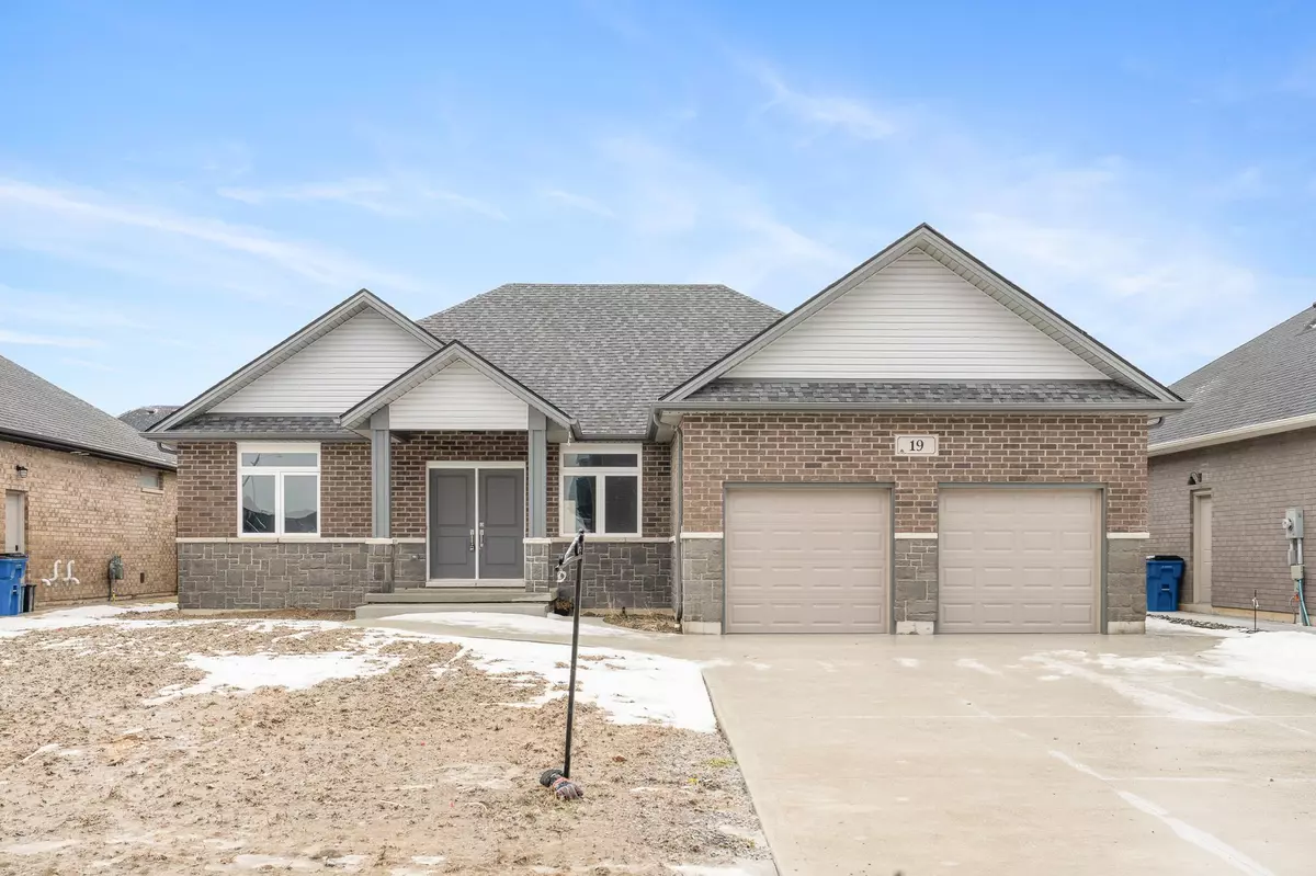 Chatham-kent, ON N7M 6G2,19 Tracy DR