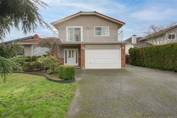 4080 Larchwood Dr, Saanich, BC V8N 6H7