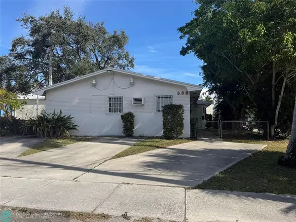 229 SW 1st Ave, Dania Beach, FL 33004