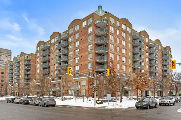 35 HOLLAND AVE #410, Tunneys Pasture And Ottawa West, ON K1Y 4S2