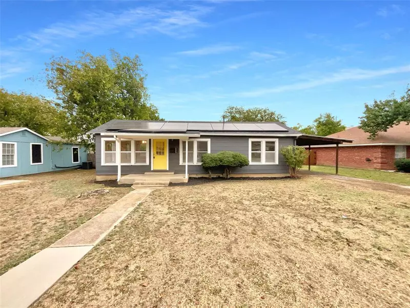 209 San Angelo Avenue, Benbrook, TX 76126